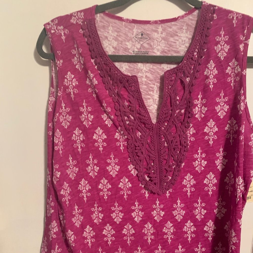 NWT ST JOHN BAY SLEEVELESS BLOUSE SZ L